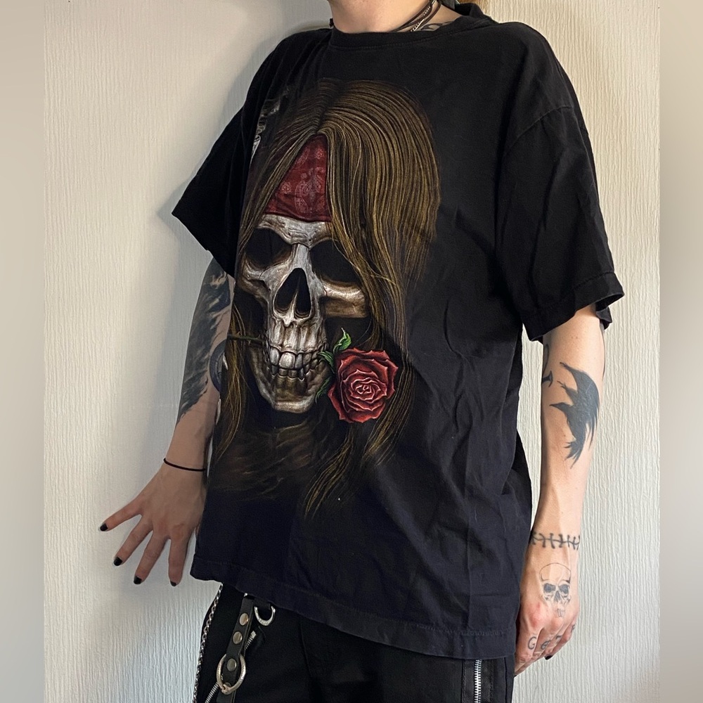 2 FOR $28 | Vintage 90s Black Skull Graphic Grunge Men's T-Shirt